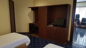 Dumaguete Royal Suite Inn