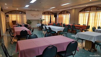 Dumaguete Royal Suite Inn