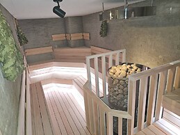 Rex Inn Kawasaki - Caters to Men