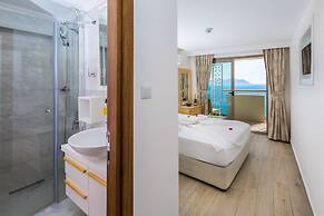 Defne Hotel