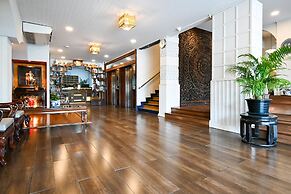 The Krungkasem Srikrung Hotel