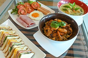 The Krungkasem Srikrung Hotel