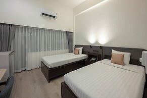 The Krungkasem Srikrung Hotel