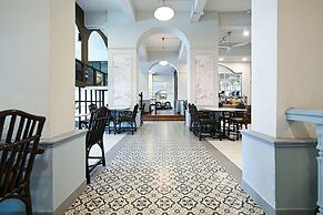 The Krungkasem Srikrung Hotel