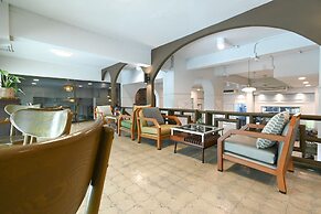 The Krungkasem Srikrung Hotel