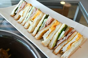 The Krungkasem Srikrung Hotel