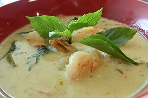 The Krungkasem Srikrung Hotel