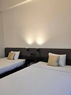 The Krungkasem Srikrung Hotel