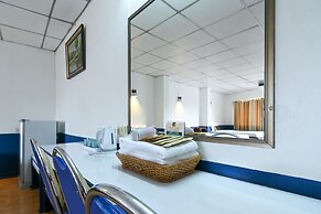 The Krungkasem Srikrung Hotel