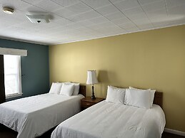 Colonial Inn & Creamery