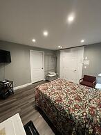 Colonial Inn & Creamery