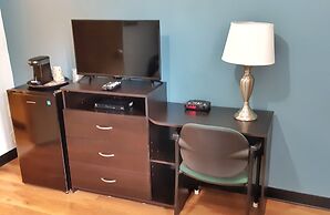 MacIver's Motel & Campground