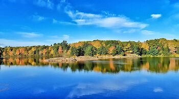 MacIver's Motel & Campground