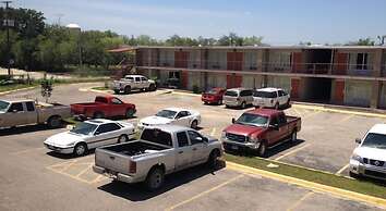 Executive Inn & Suites Beeville