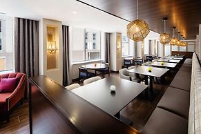 Hampton Inn & Suites Dallas Downtown