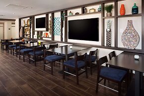 Hampton Inn & Suites Dallas Downtown