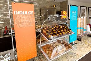 Hampton Inn & Suites Dallas Downtown