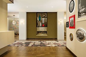 Hampton Inn & Suites Dallas Downtown