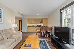 Le Chamois by Whistler Premier