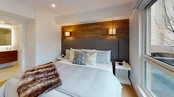 Le Chamois by Whistler Premier