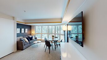 Le Chamois by Whistler Premier