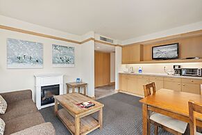 Le Chamois by Whistler Premier