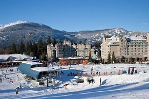 Le Chamois by Whistler Premier