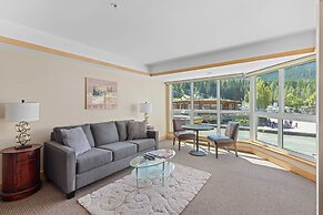 Le Chamois by Whistler Premier