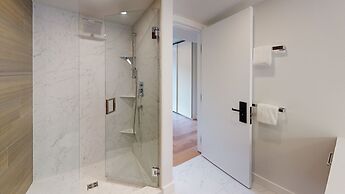 Le Chamois by Whistler Premier