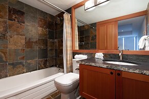 Le Chamois by Whistler Premier