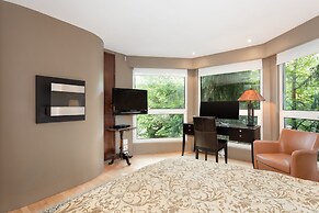 Le Chamois by Whistler Premier