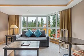 Le Chamois by Whistler Premier