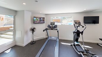 Le Chamois by Whistler Premier