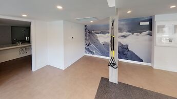 Le Chamois by Whistler Premier