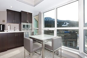 Le Chamois by Whistler Premier