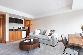 Le Chamois by Whistler Premier