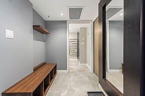 Le Chamois by Whistler Premier