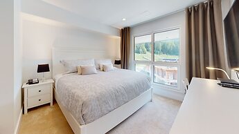 Le Chamois by Whistler Premier