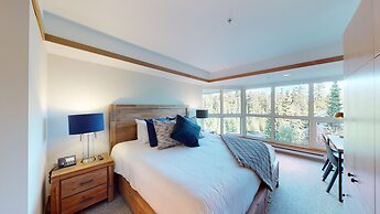 Le Chamois by Whistler Premier