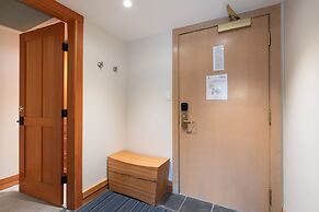 Le Chamois by Whistler Premier