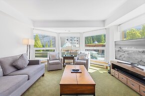 Le Chamois by Whistler Premier