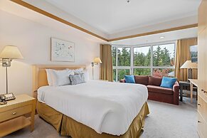 Le Chamois by Whistler Premier