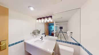 Le Chamois by Whistler Premier