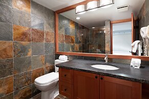 Le Chamois by Whistler Premier