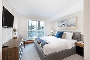 Le Chamois by Whistler Premier