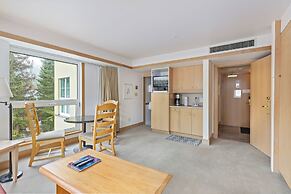 Le Chamois by Whistler Premier