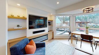 Le Chamois by Whistler Premier