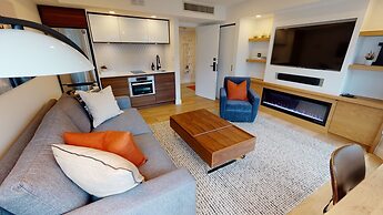 Le Chamois by Whistler Premier