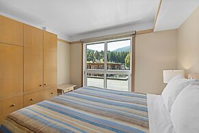 Le Chamois by Whistler Premier