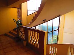 Art-Deco Beach Hotel